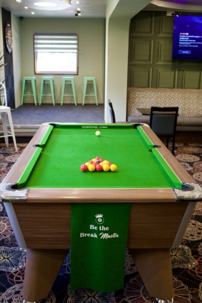 Championship 8-Ball Pool Table