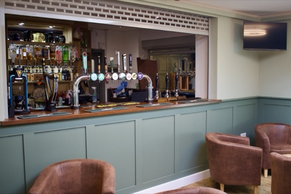 Private Lounge & Leather Tub Chairs